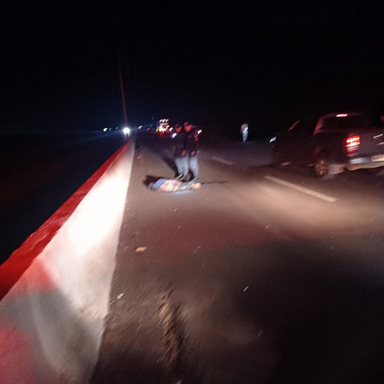 Sem iluminação, motorista atropela andarilho na MS-156 (Imagem: Adilson Domingos)